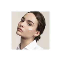 Dior Prestige - La Crème Texture Riche - Crème Anti-âge Haute Réparation -Soins Du Corps Soldes dior prestige la creme texture riche creme anti age haute reparation 2