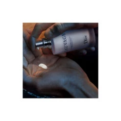 Dior Sauvage - Baume Après-rasage Parfumé - Apaise Et Hydrate -Soins Du Corps Soldes dior sauvage baume apres rasage parfume apaise et hydrate 1