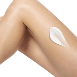 Clarins Eau Dynamisante Lait Fondant Energisant Hydrate, Tonifie, Parfume -Soins Du Corps Soldes eau dynamisante lait fondant energisant hydrate tonifie parfume 1