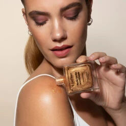 Huile Sèche Scintillante - Corps & Cheveux -Soins Du Corps Soldes huile seche scintillante corps cheveux 2