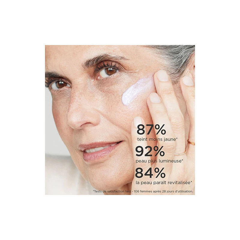 Clarins Nutri-Lumière - Crème Jour Embellissante Revitalisante 4 Clarins Nutri-Lumière - Crème Jour Embellissante Revitalisante – Image 2