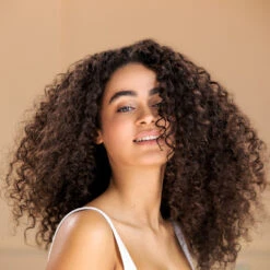 Soin Lavant Revitalisant Nourrissant à L'huile De Moringa -Soins Du Corps Soldes soin lavant revitalisant nourrissant a l huile de moringa 3